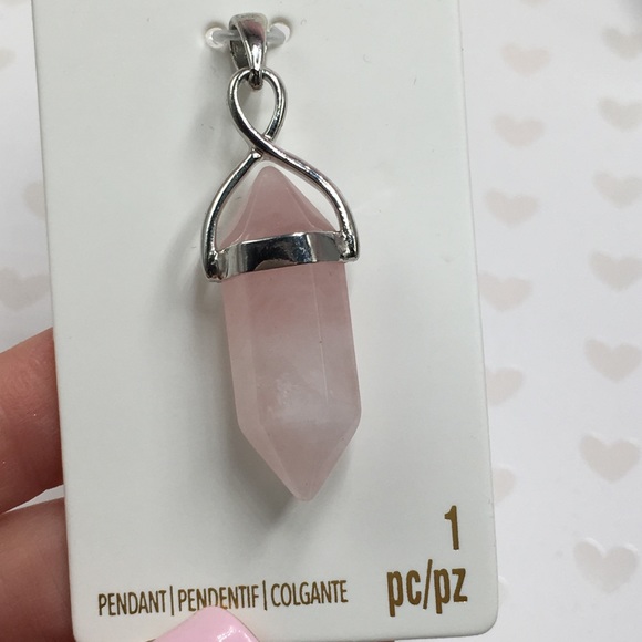 Jewelry - Pink rose quartz crystal pendant healing